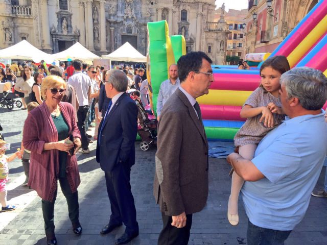 Diversión y generosidad se dan la mano en la II Feria Infantil Solidaria dedicada a Cáritas