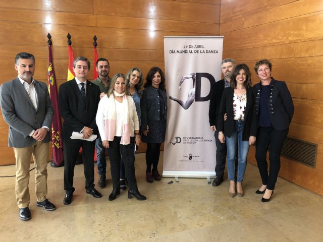 La danza inundará la ciudad de Murcia hasta el próximo mes de junio con motivo del Día Internacional de la Danza