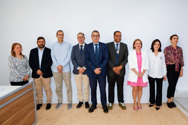 David Iyú toma posesión como decano de la Facultad de Ciencias Sociosanitarias de Lorca