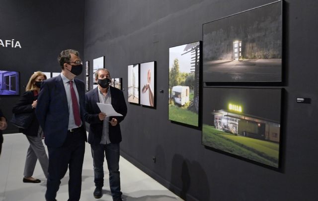 Las 28 obras finalistas de Fotografía y Artes Visuales del CreaMucia podrán contemplarse a partir del lunes en el Centro Puertas de Castilla