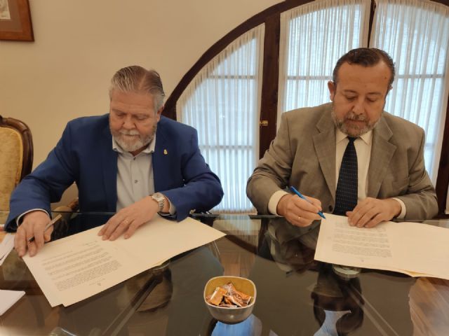 El Colegio de Periodistas y el Real Casino de Murcia firman un convenio de colaboración