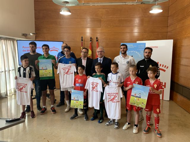 240 niños participarán esta semana en el II Torneo de Fútbol Base 'Márcale un gol al bullying'