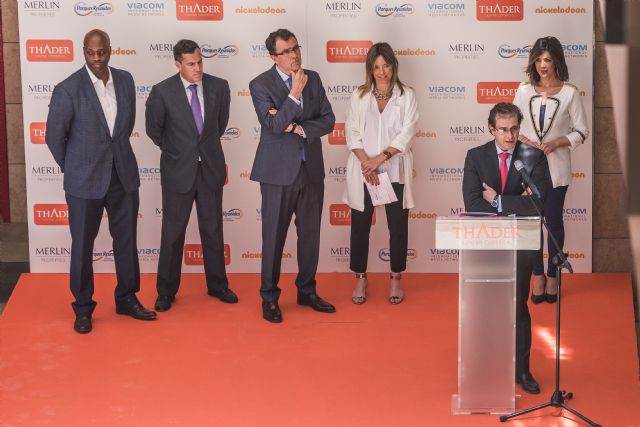 El alcalde de Murcia preside el acto oficial de comienzo de obra de 'Nickelodeon Adventure' en el Centro Comercial Thader