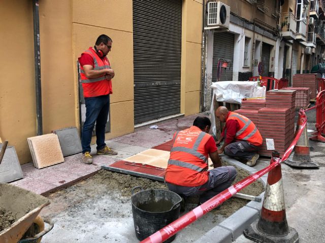 Infraestructuras realiza obras en San Antolín a petición de los vecinos y asociaciones del barrio