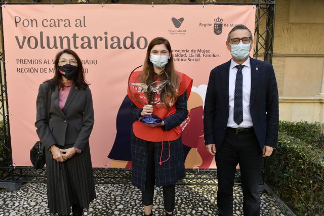 El Programa de Voluntariado de la Universidad de Murcia recibe el premio de la Comunidad Autónoma