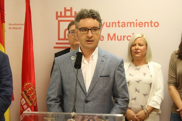 El PSOE pide explicaciones ante la duplicidad de gastos en el servicio de Parques y Jardines