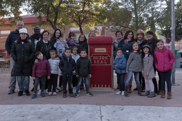 El Buzón Real en la Plaza del Charco de Santo Ángel