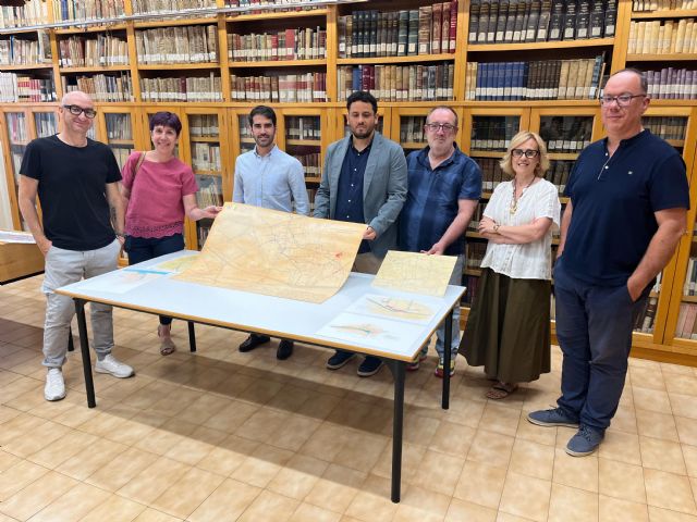 El Archivo recibe los mapas de ´La memoria del agua de San Ginés´ realizados en el taller de patrimonio de Centros Culturales