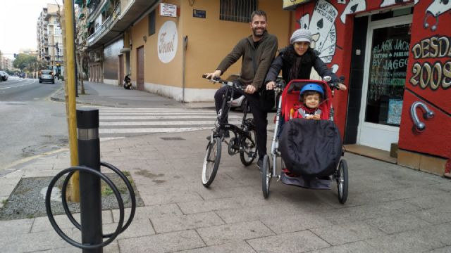 Murcia en Bici: 'Familia Giménez Laos, indefensa ante una concejalía que lleva el nombre de Seguridad y Protección Ciudadana'