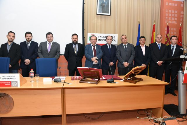 Acto de toma de posesión del decano de la Facultad de Informática de la UMU, Pedro Miguel Ruiz