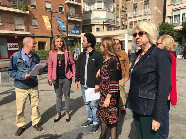 Los mayores de Santa Eulalia exponen sus ideas para crear un barrio con mayor calidad urbana