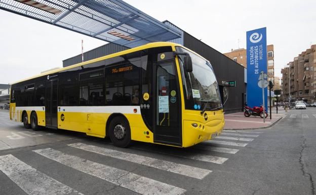 Denuncian la subida del 1000% en las tasas de la Estación de Autobuses de San Andrés