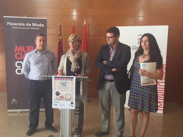 El Ayuntamiento de Murcia pone la bici de moda con un Concurso de Escaparates y una pasarela con últimas tendencias en actualidad