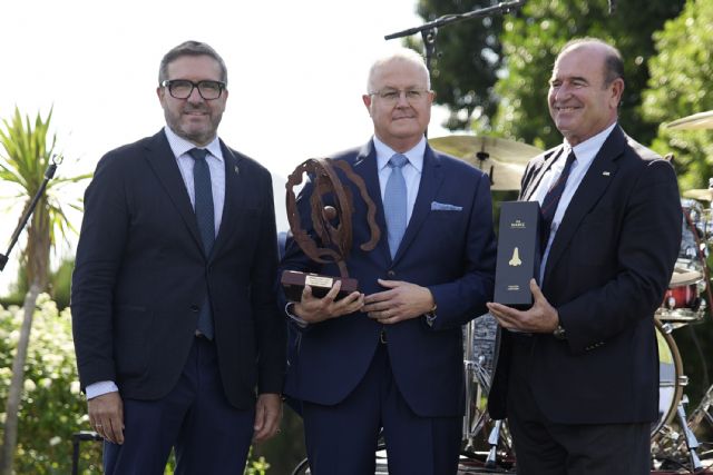 Premiados por HoyTú en su fiesta anual