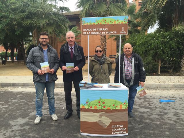 La campaña del Banco de Tierras recorre las calles de Monteagudo