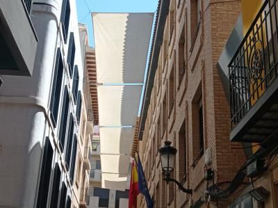 El lunes comienza la instalación de toldos en las calles de Murcia para combatir el calor