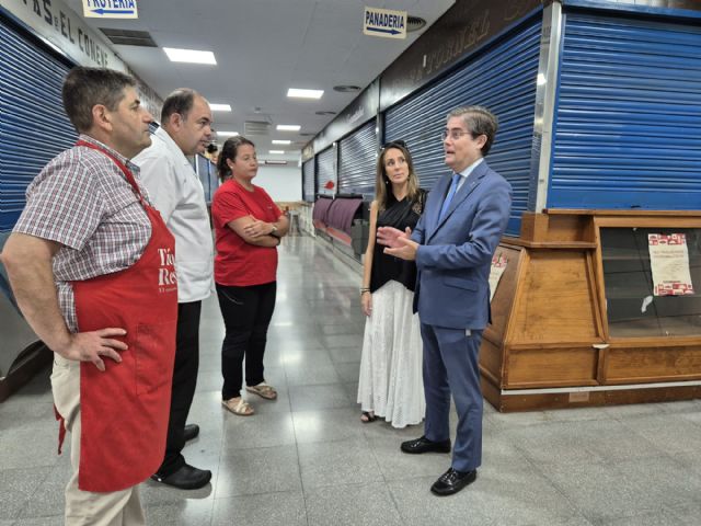 Las plazas de abastos de Murcia empiezan el 'nuevo curso' con la puesta a punto de sus instalaciones