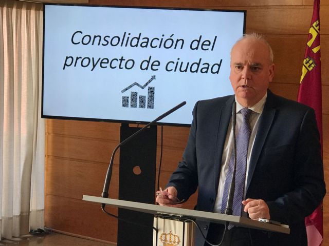 Menos impuestos por la rebaja fiscal y un 18% más en inversiones, aspectos destacados del borrador de Presupuestos de 2017