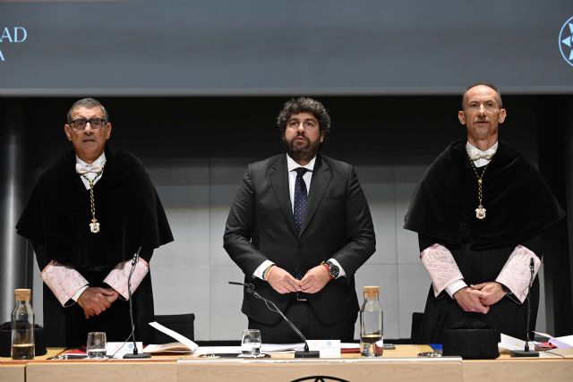 La Universidad de Murcia inaugura el curso de su 110 aniversario con el objetivo de renovar sus estatutos