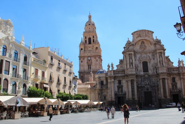 Las noches de verano en Murcia se disfrutan desde la torre de la Catedral