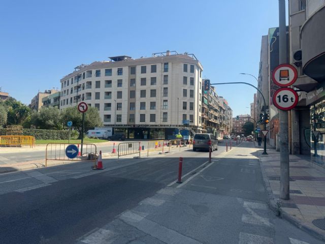 La apertura del segundo carril de salida en ´El Rollo´ reducirá los atascos y contaminación en El Carmen a partir de este viernes